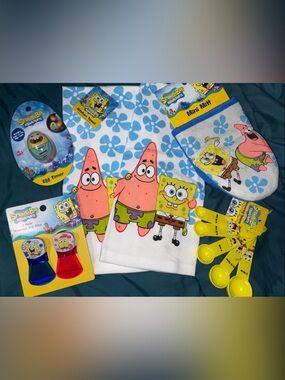 6 Piece set - SpongeBob Kitchen Towel (2) measuring spoons, clips, timer & mit